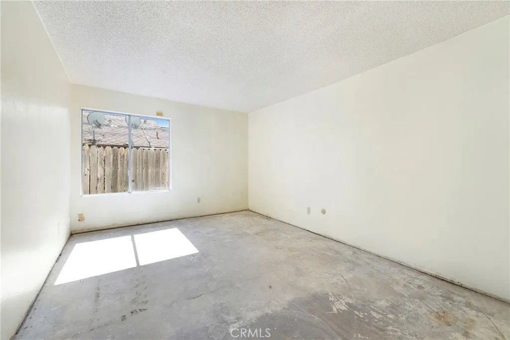 https://cdn.realtyfeed.com/cdn/127/306537031/6a89af27a0ab659d2d38e3982a805f61.webp