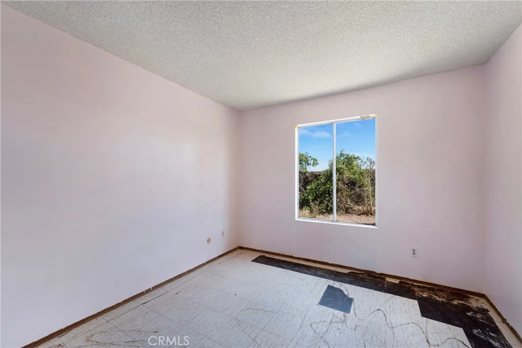https://cdn.realtyfeed.com/cdn/127/306537031/f02074f42cca6e30d7741c78a3e1638c.webp