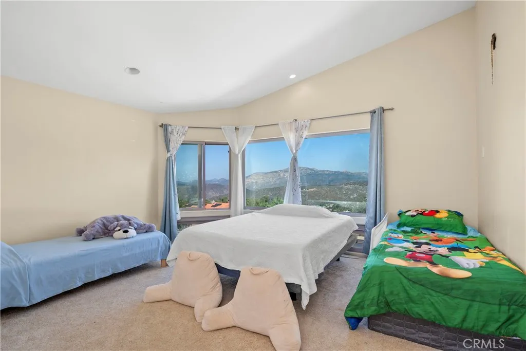 https://cdn.realtyfeed.com/cdn/127/306537039/784b94212ca42b8d2f0d625bac55f03e.webp