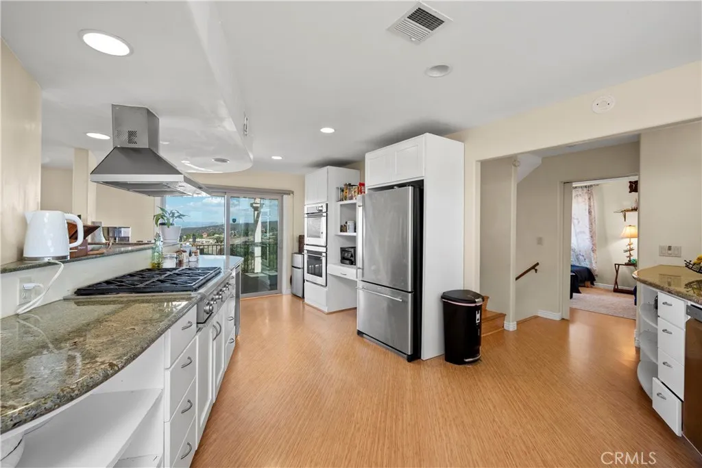 https://cdn.realtyfeed.com/cdn/127/306537039/c5c5233aba322a685be39d2276a4d17d.webp