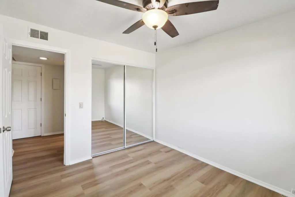 https://cdn.realtyfeed.com/cdn/127/306537040/3ecd4bdb021bd119024e4ecf67c6aca3.webp