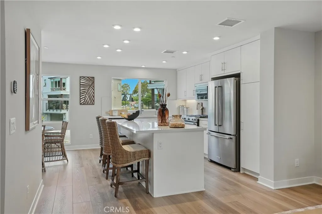 Photo #9: OC25200697 Listing: Photo #9