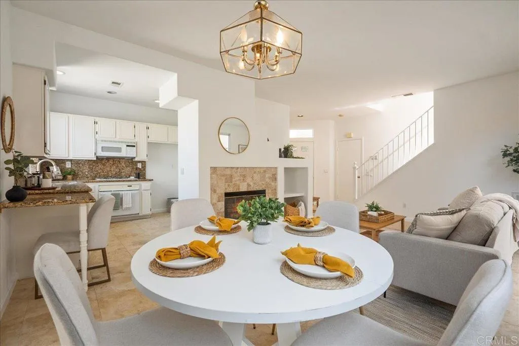 https://cdn.realtyfeed.com/cdn/127/306537094/7837c615f8815604505540a0705a2455.webp