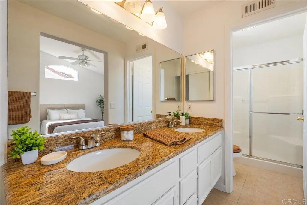 https://cdn.realtyfeed.com/cdn/127/306537094/7dcbd75fc3959aa92085ef856da6abb9.webp