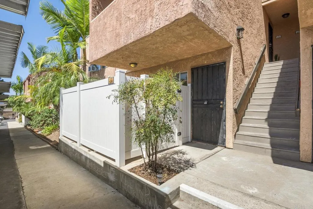 https://cdn.realtyfeed.com/cdn/127/306537170/03b8a49acf58b0ee0fbbc8947b00c5a0.webp