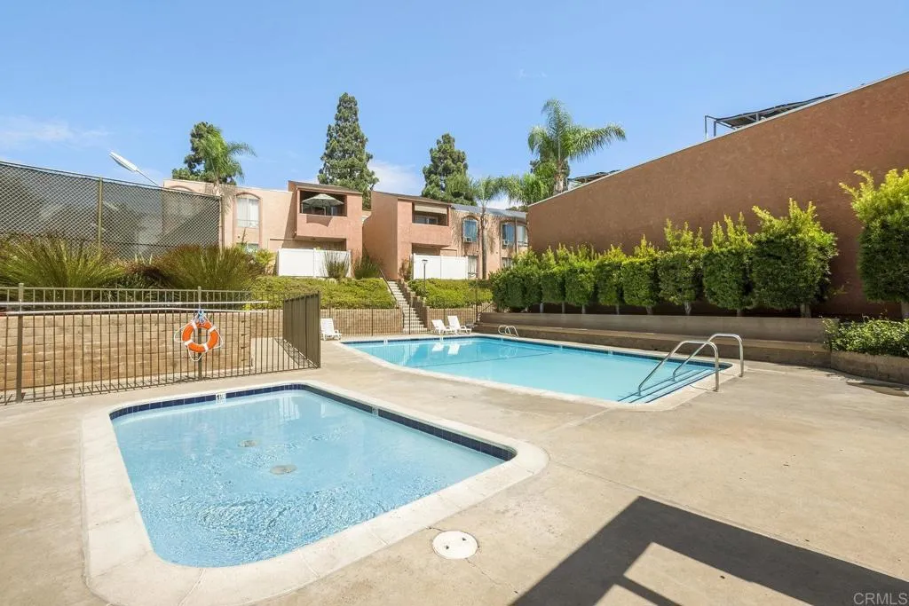 https://cdn.realtyfeed.com/cdn/127/306537170/a7c4b7ac035dbfaeeb741bb1f97effbc.webp