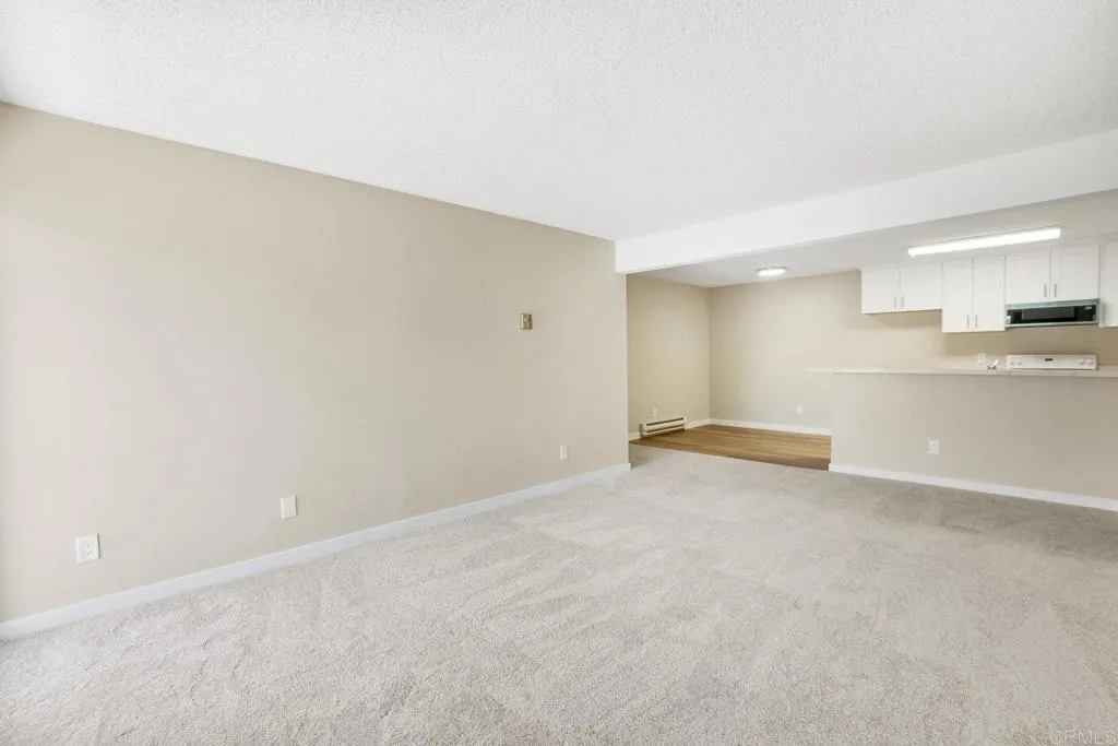 https://cdn.realtyfeed.com/cdn/127/306537170/d95564c940f02b2be2e21662f3273c7f.webp