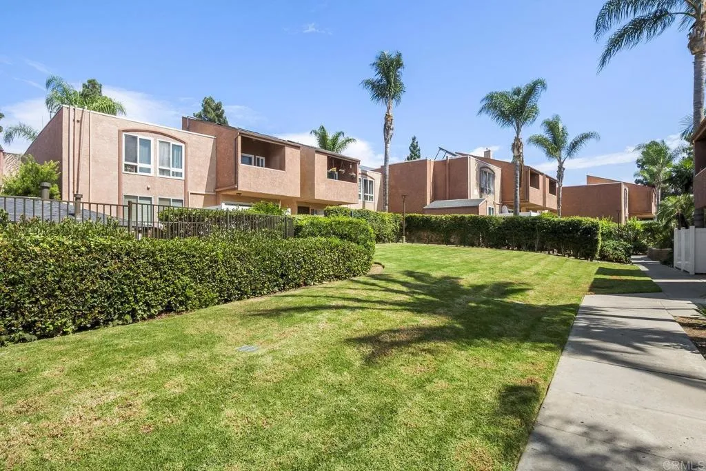 https://cdn.realtyfeed.com/cdn/127/306537170/f53b69d3d27c42f65db9cc918eb0319a.webp