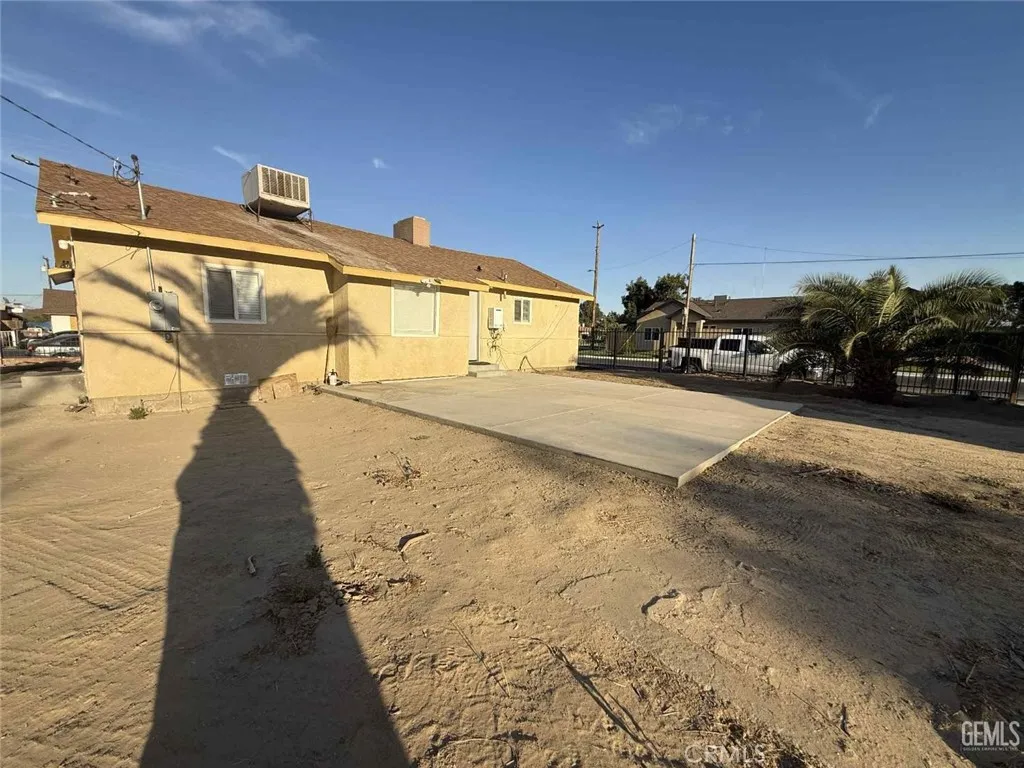 214 Madison Street, Bakersfield, CA 93307 - Photo 4 of 5, Bakersfield, CA