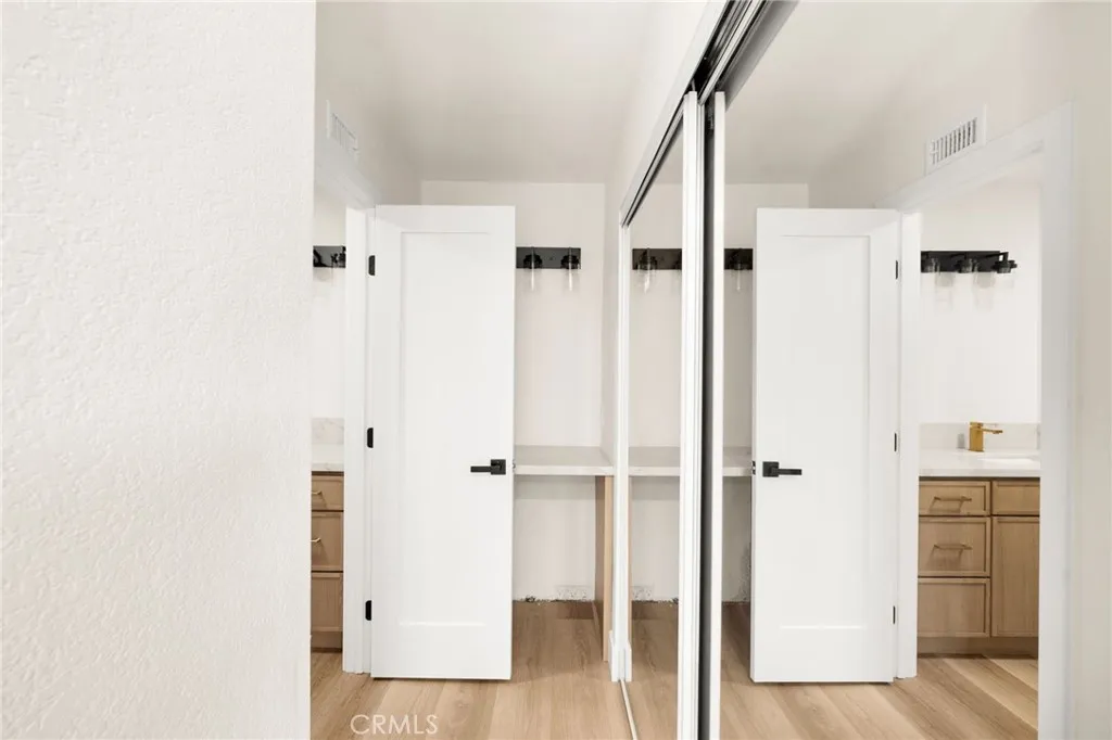 https://cdn.realtyfeed.com/cdn/127/306537250/21cb63d78cfa0bd39d916d4dfaf66d51.webp