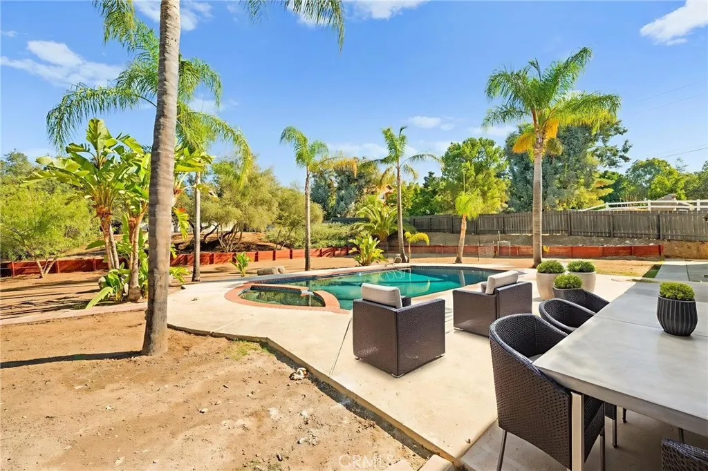 https://cdn.realtyfeed.com/cdn/127/306537250/2e8c03d8e9d960f8dea7cfaabaa6b071.webp