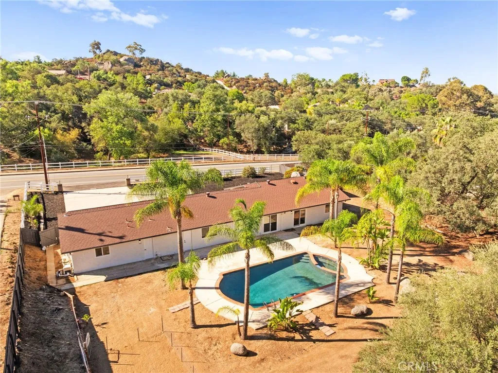 https://cdn.realtyfeed.com/cdn/127/306537250/2eac4512e7e1a0eb0417b0c9f2dbac5c.webp