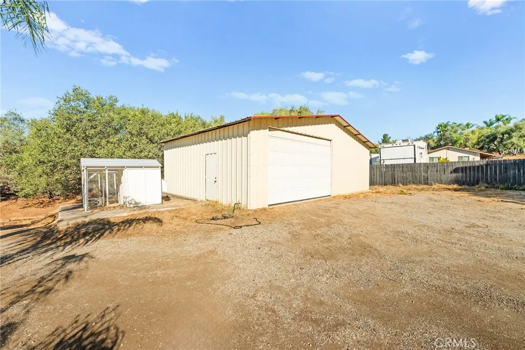 https://cdn.realtyfeed.com/cdn/127/306537250/9a03c35b48b5e0a2ab8d2aeda9f98d81.webp