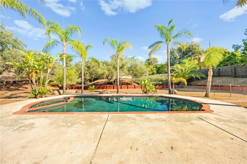 https://cdn.realtyfeed.com/cdn/127/306537250/b73c25f3f805effbc0e6ab5d0c59b2a7.webp