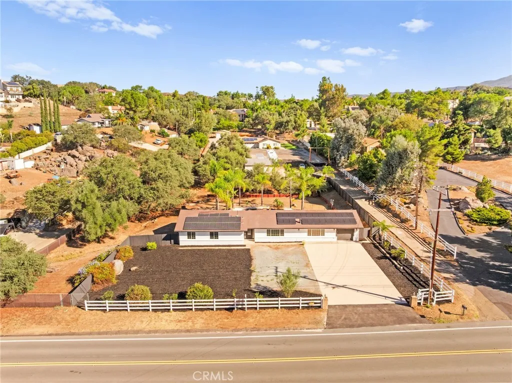 https://cdn.realtyfeed.com/cdn/127/306537250/ec9da84b842f0db2aac70dd257bc6b68.webp