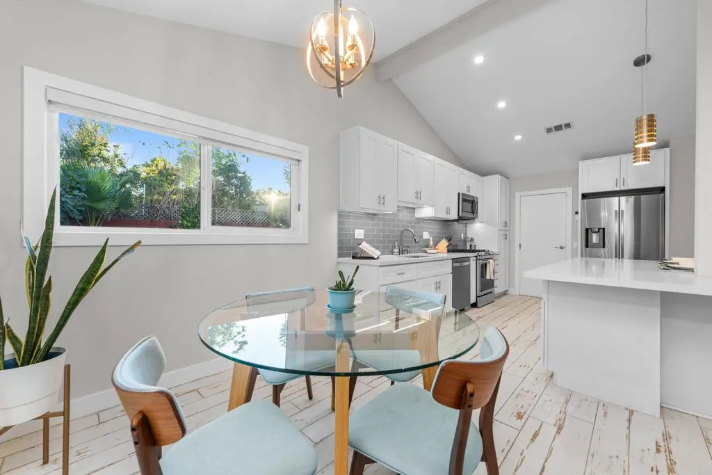 https://cdn.realtyfeed.com/cdn/127/306537277/c4f848d1d2b3b0ee35671d676a08169b.webp