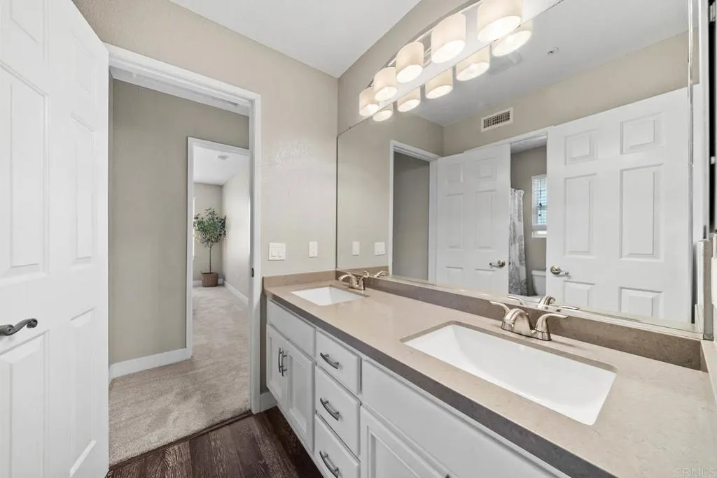 https://cdn.realtyfeed.com/cdn/127/306537278/ecdceb8160fa6f61c3d740f7d7e92465.webp