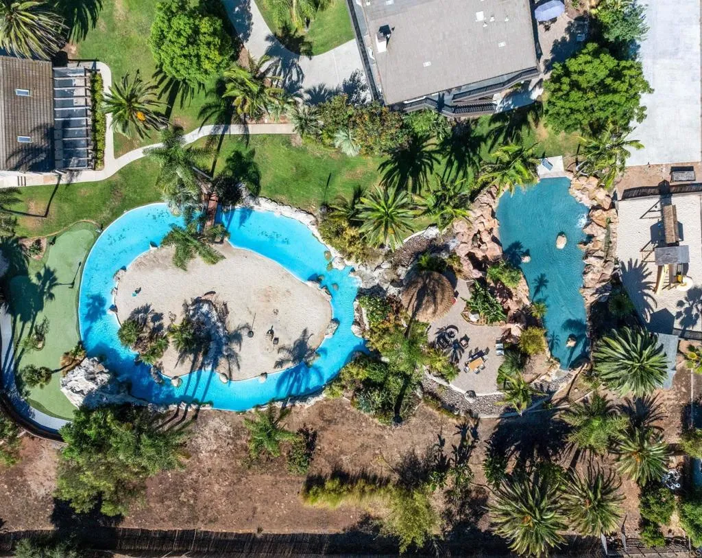 https://cdn.realtyfeed.com/cdn/127/306537287/03d9a2ba5465289f2f80fcd374de99c7.webp