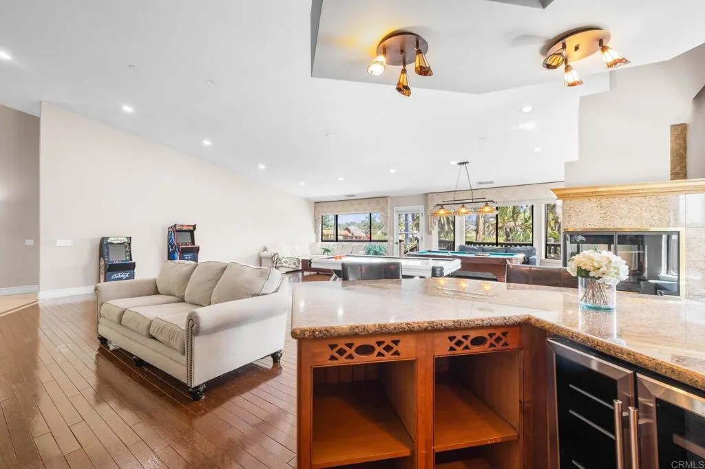 https://cdn.realtyfeed.com/cdn/127/306537287/a42e994e6f14f316020112dba44b9904.webp