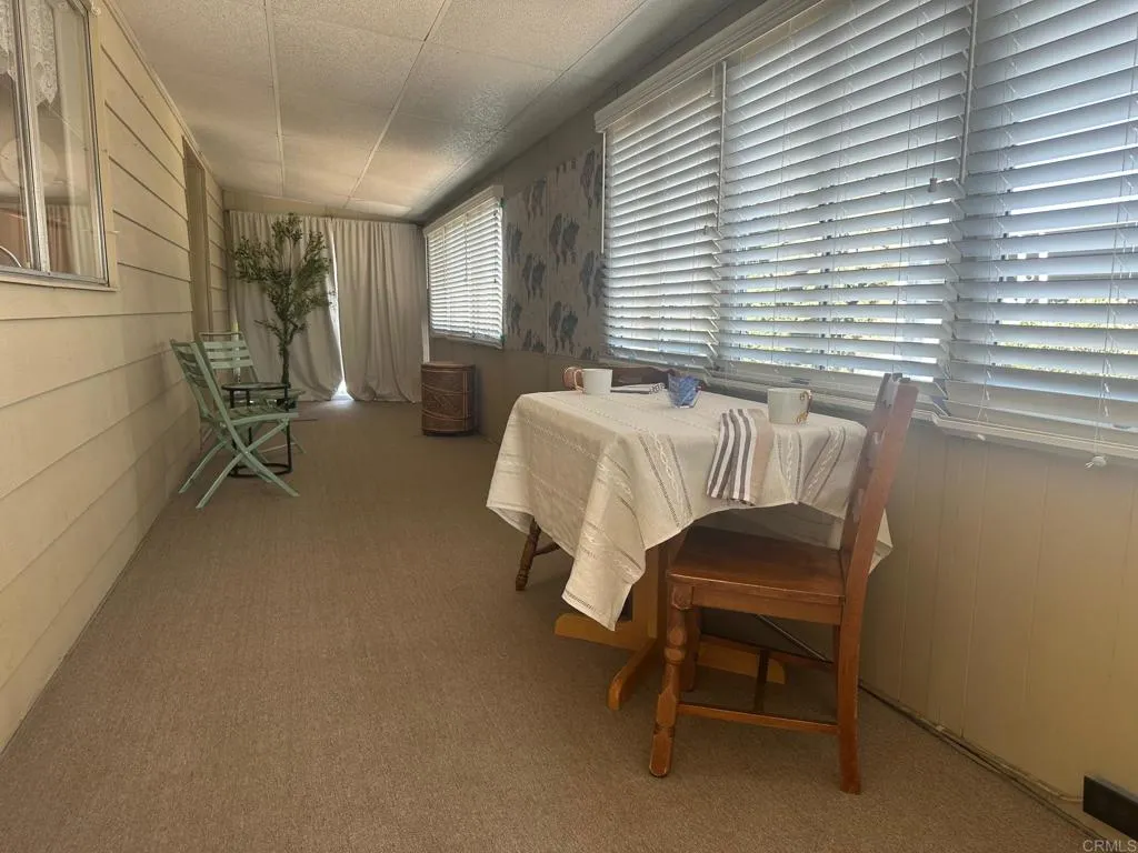 https://cdn.realtyfeed.com/cdn/127/306537316/ec642e875ab42912f7d1ed2b781f1db8.webp