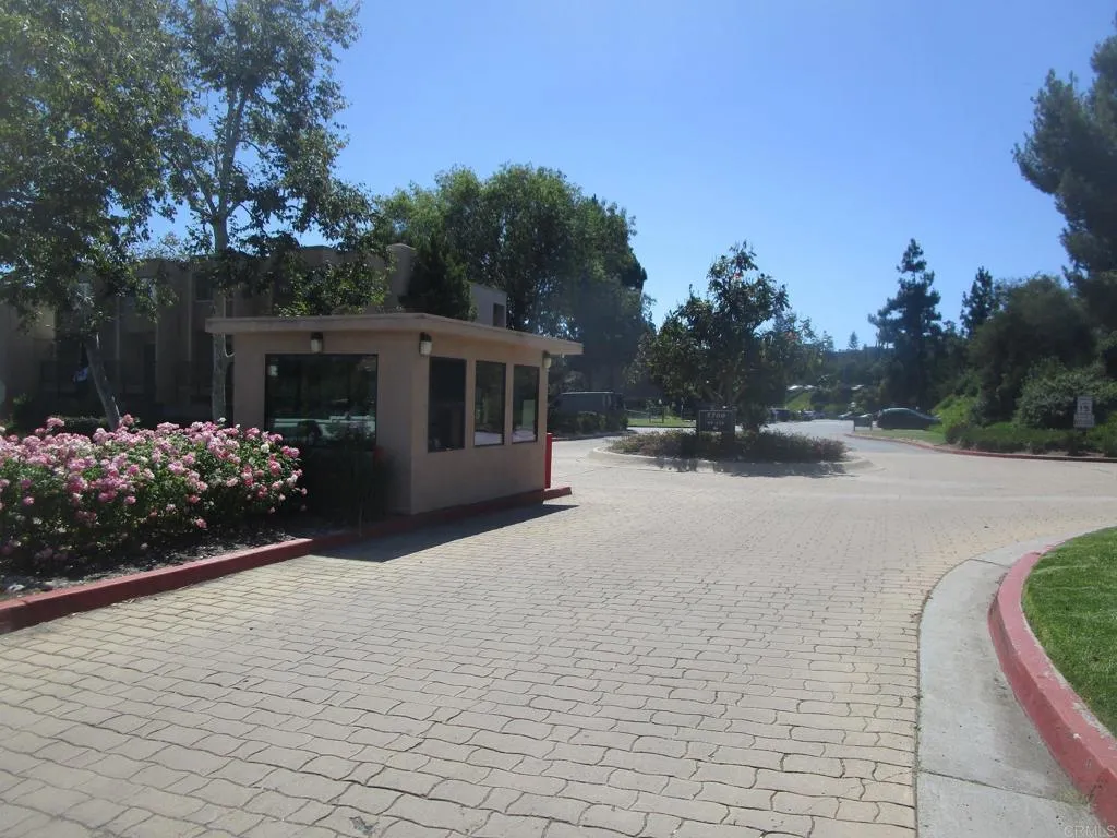 https://cdn.realtyfeed.com/cdn/127/306537319/ec3a7bb28c32635f6dbe681beffb9c2f.webp