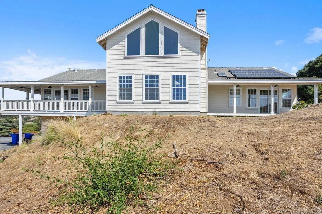 https://cdn.realtyfeed.com/cdn/127/306537353/880837a5db65ee1c4c0afb69227bc97a.webp