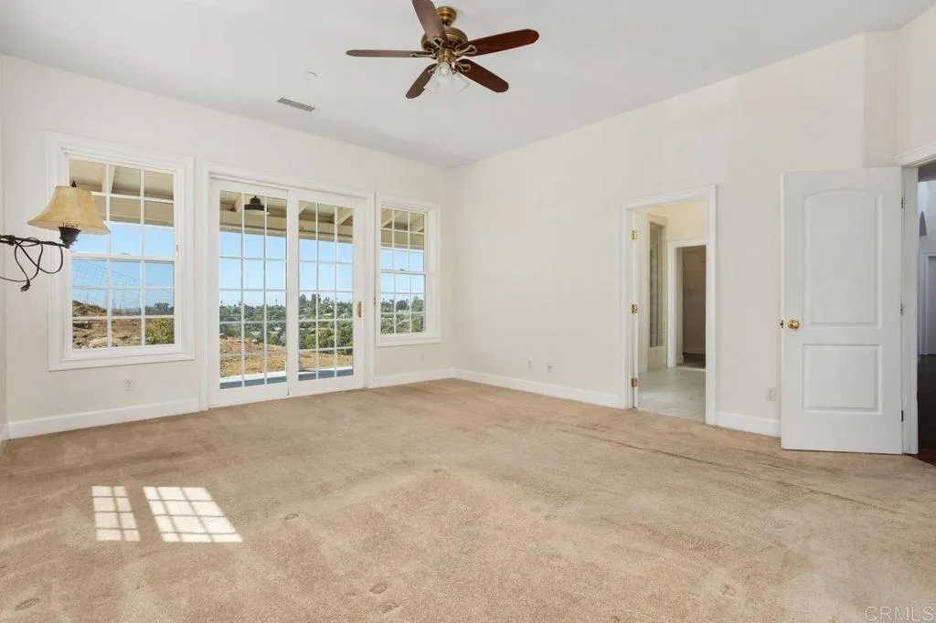 https://cdn.realtyfeed.com/cdn/127/306537353/f6732b4390694e361ec4344558b5d4f4.webp