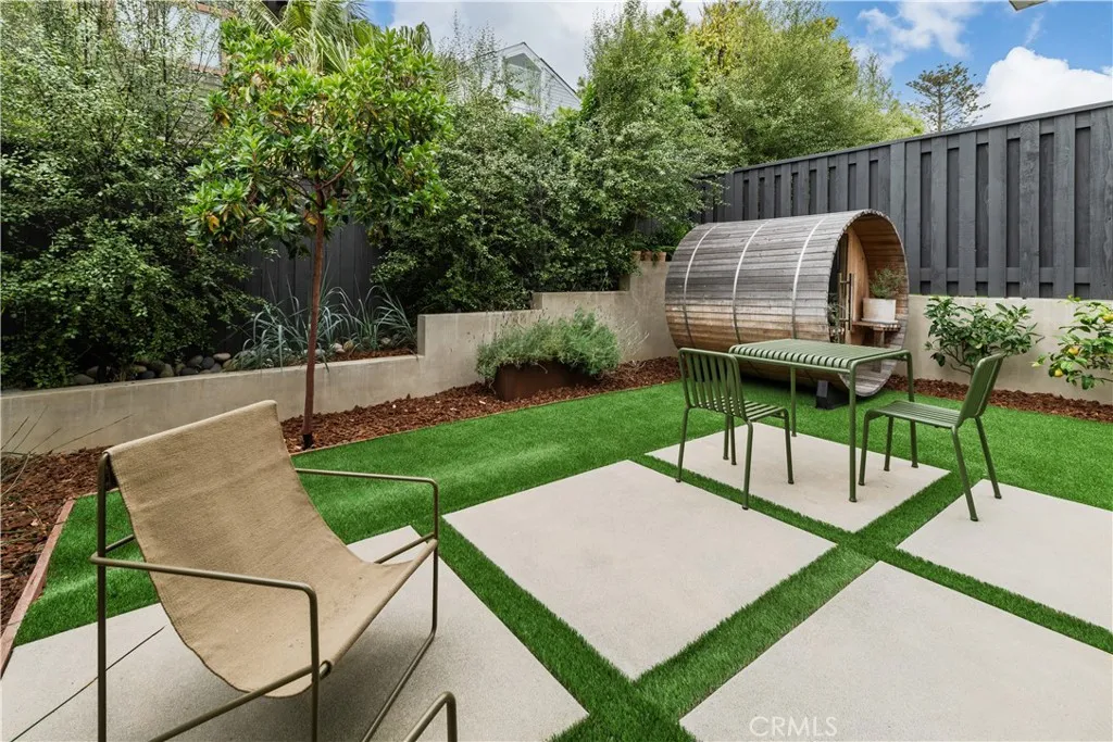 https://cdn.realtyfeed.com/cdn/127/306537361/5bd1370a62b48a315c2c4395fc3f9c79.webp