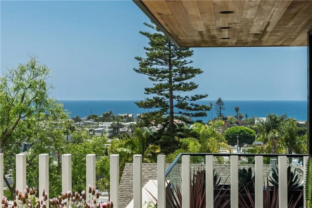 https://cdn.realtyfeed.com/cdn/127/306537361/e2f6c2d4fd2e15ffa2571b37f954586a.webp