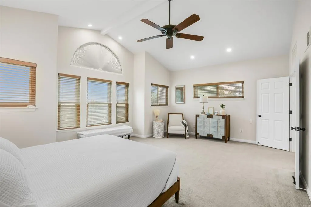https://cdn.realtyfeed.com/cdn/127/306537386/7f86dfd607f76f7101e05accf60d60e7.webp