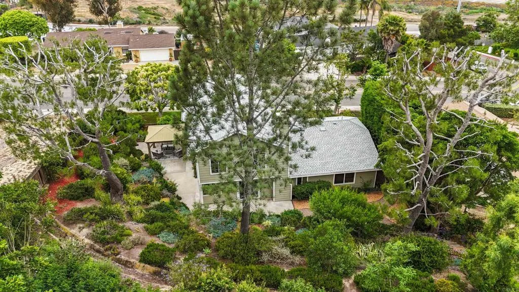 https://cdn.realtyfeed.com/cdn/127/306537386/b348df0c6551c172f6eefbf61e501ed5.webp