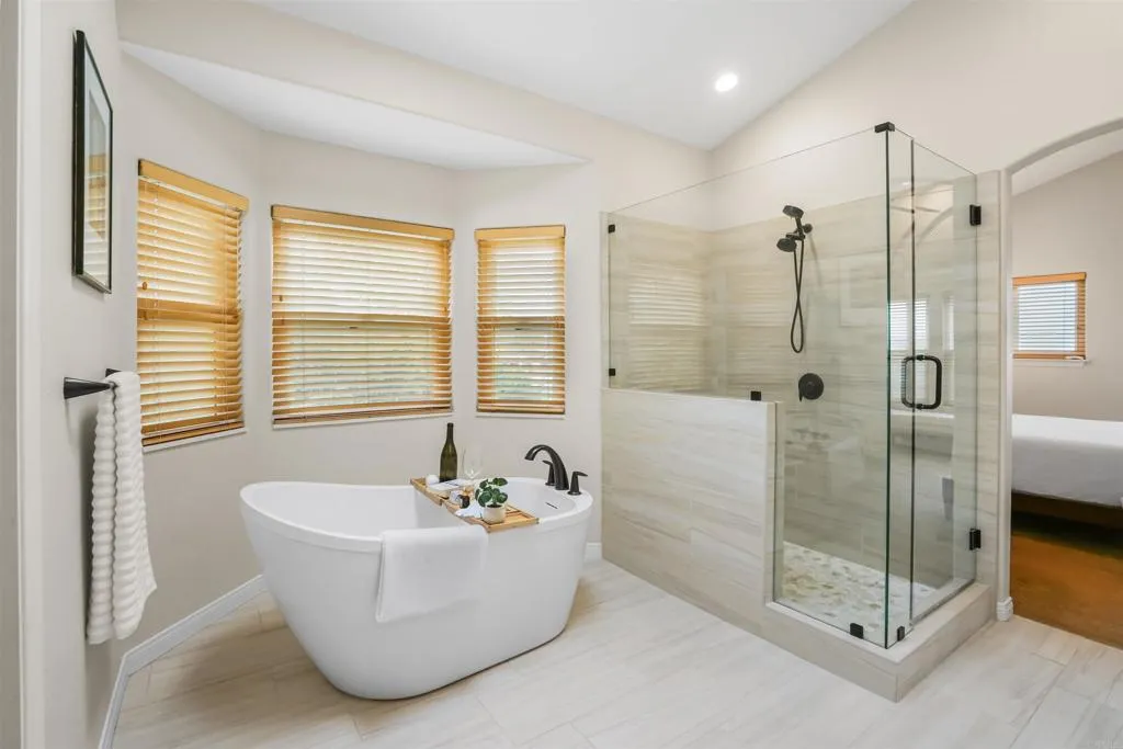https://cdn.realtyfeed.com/cdn/127/306537386/b82981f0b2892a0e106d42ca8eb76a5a.webp