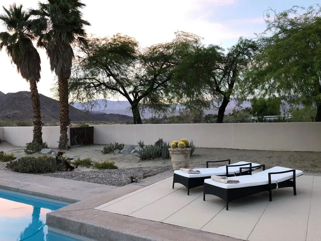 https://cdn.realtyfeed.com/cdn/127/306537389/e1f471af800a8416f900d1f770602627.webp