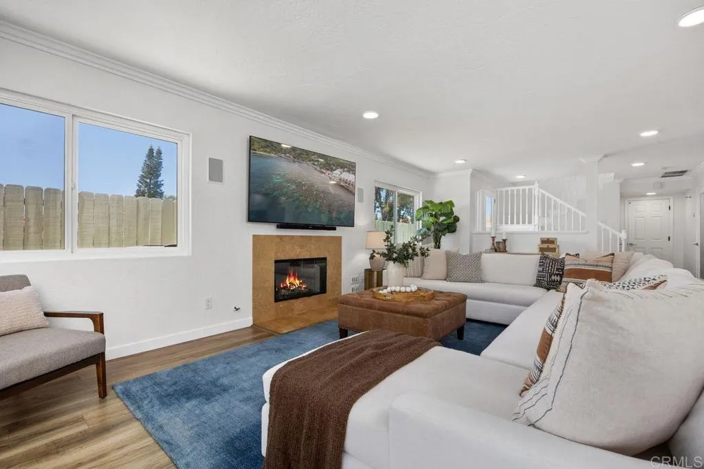 https://cdn.realtyfeed.com/cdn/127/306537422/75fc3fdd3d08b8833d8c2017025fd8d7.webp
