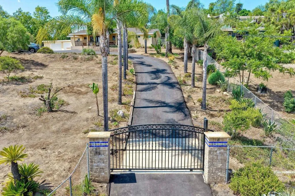 https://cdn.realtyfeed.com/cdn/127/306537510/342ef4dfc3ee2c9f6f39736c9d55623a.webp