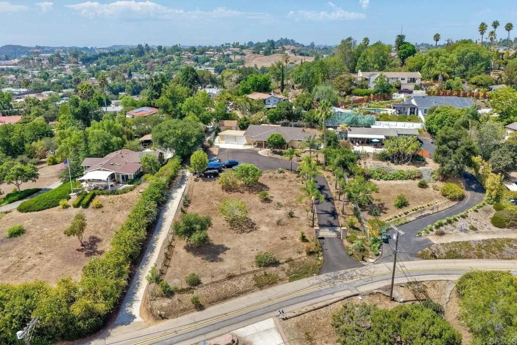 https://cdn.realtyfeed.com/cdn/127/306537510/949da1a2684253cf4f86fe4eddd0c6fb.webp