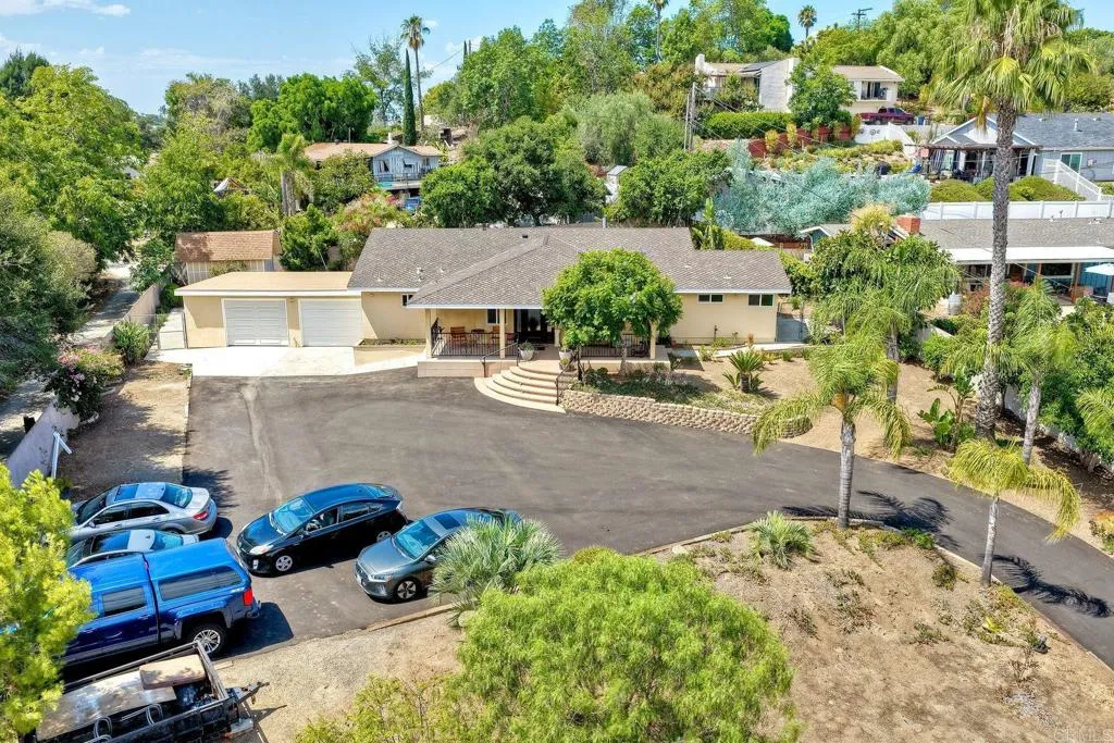 https://cdn.realtyfeed.com/cdn/127/306537510/bd6473848f174acd122df1119ba88625.webp