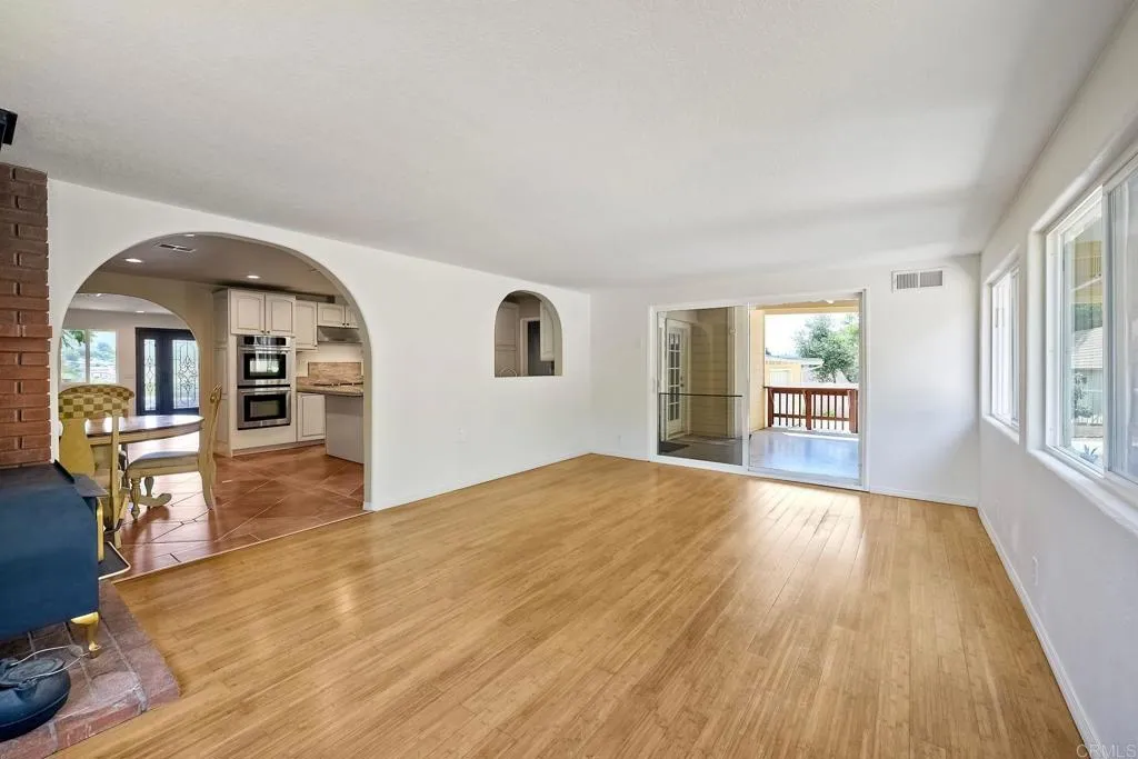 https://cdn.realtyfeed.com/cdn/127/306537510/f01229dc76c8a14238067478051feddc.webp