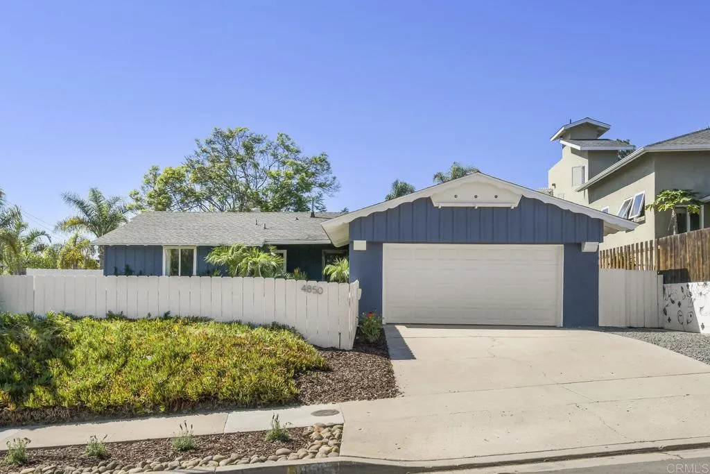 https://cdn.realtyfeed.com/cdn/127/306537552/f13562a1d27e392306da8b7f94c52ad4.webp