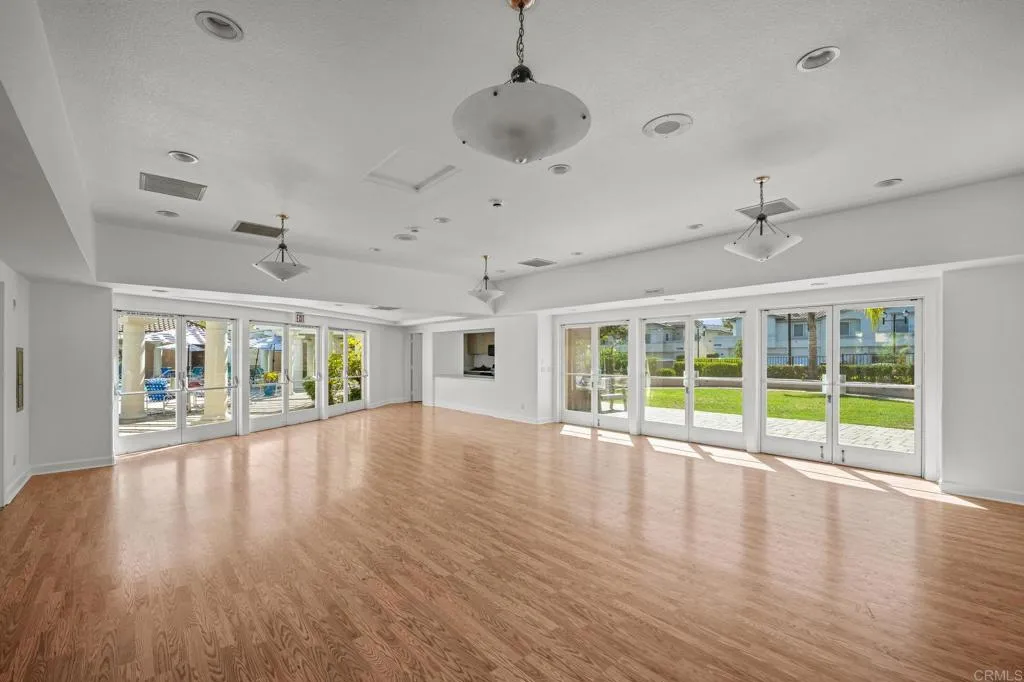 https://cdn.realtyfeed.com/cdn/127/306537553/4ae6e27d0ee35c83eae1f925cf17c81b.webp