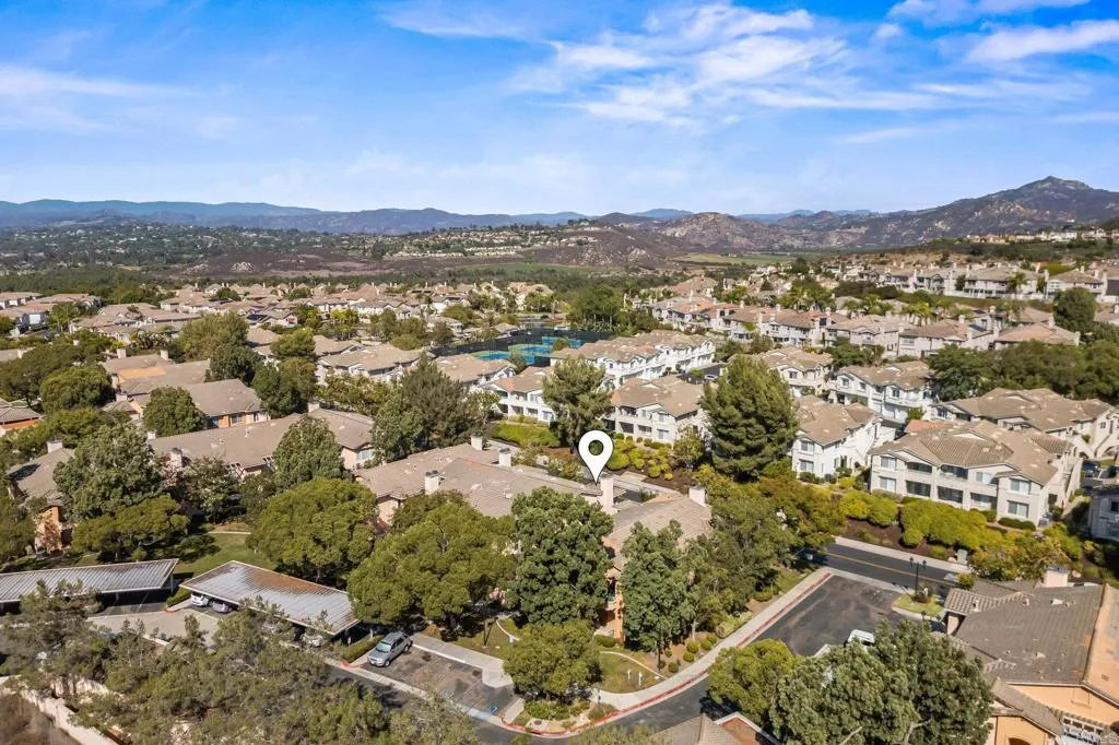 https://cdn.realtyfeed.com/cdn/127/306537553/d36dd7bfeef7cb85e763f18f9c3e2d08.webp