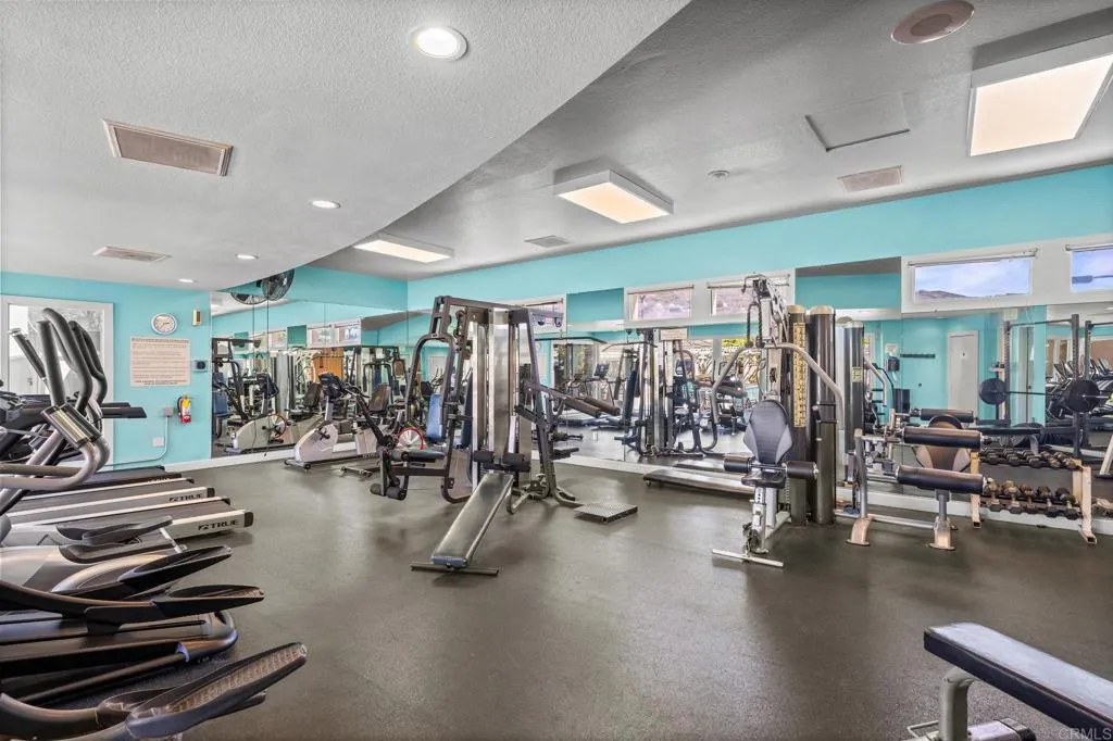 https://cdn.realtyfeed.com/cdn/127/306537553/d477e1beea6054a4f5bd8571dda2f76c.webp