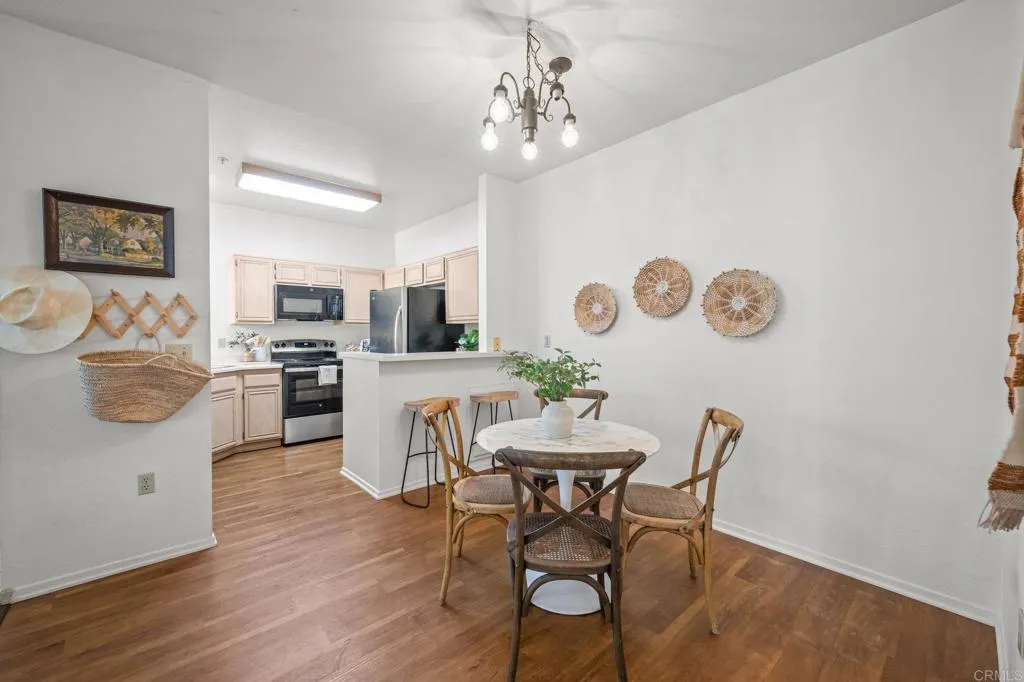 https://cdn.realtyfeed.com/cdn/127/306537553/ec3d1e1e1f7f0a536af617040e369225.webp
