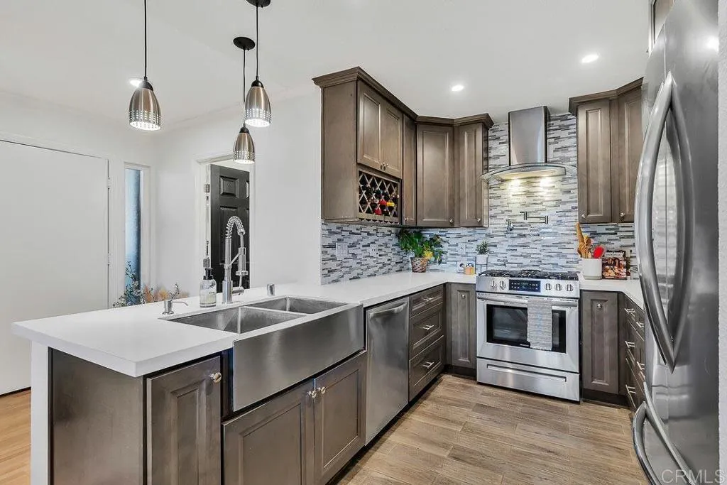 https://cdn.realtyfeed.com/cdn/127/306537556/3ea7e733b3a94e5c86986bc760b49e8f.webp