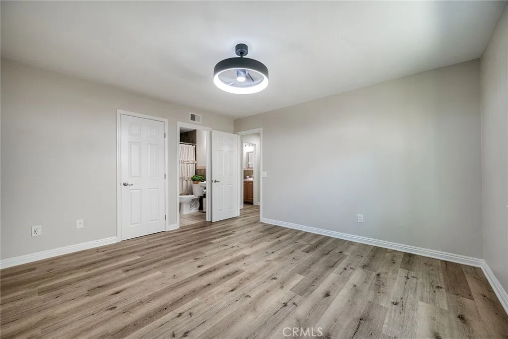 https://cdn.realtyfeed.com/cdn/127/306537620/0decd3bc6754bd7cfe969231bce74cd4.webp