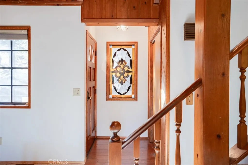 305 Auburn Drive, Lake Arrowhead, CA 92352 - Photo 4 of 42, Lake Arrowhead, CA