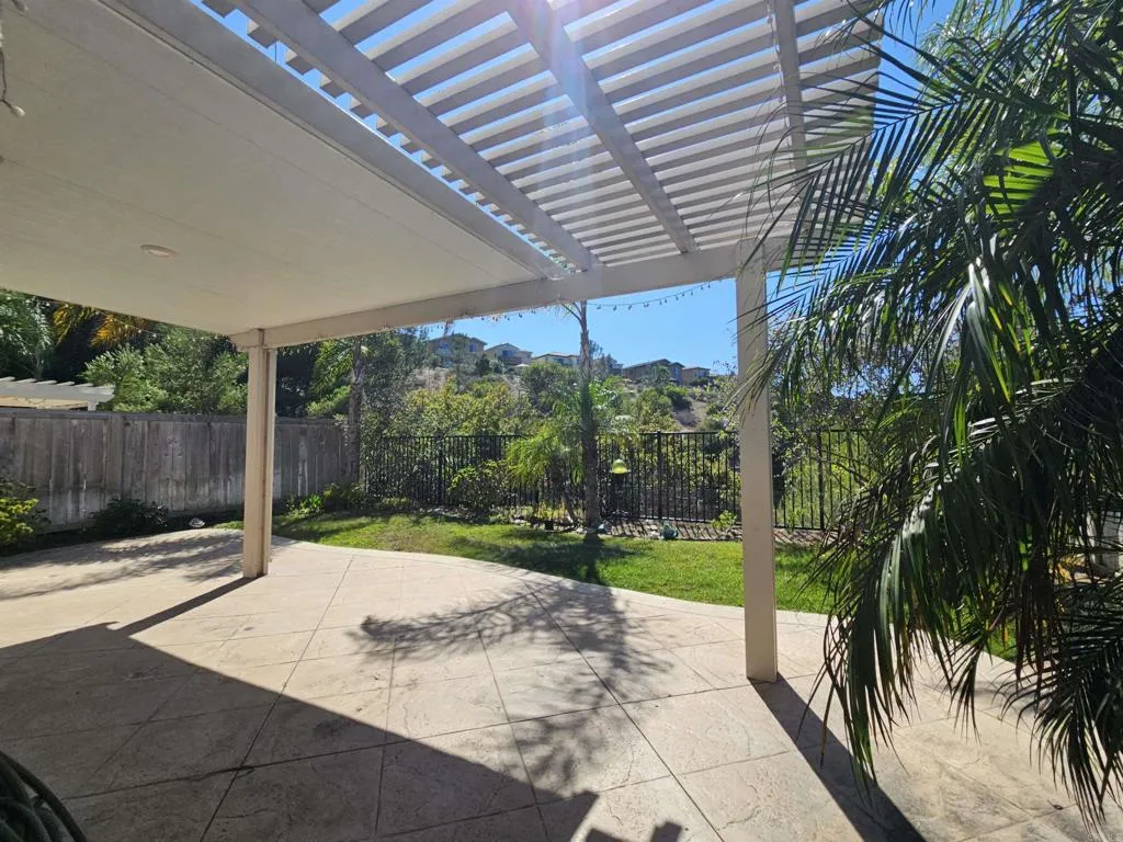 https://cdn.realtyfeed.com/cdn/127/306537697/ada3797aafcd6efac7c7e2da41721f78.webp
