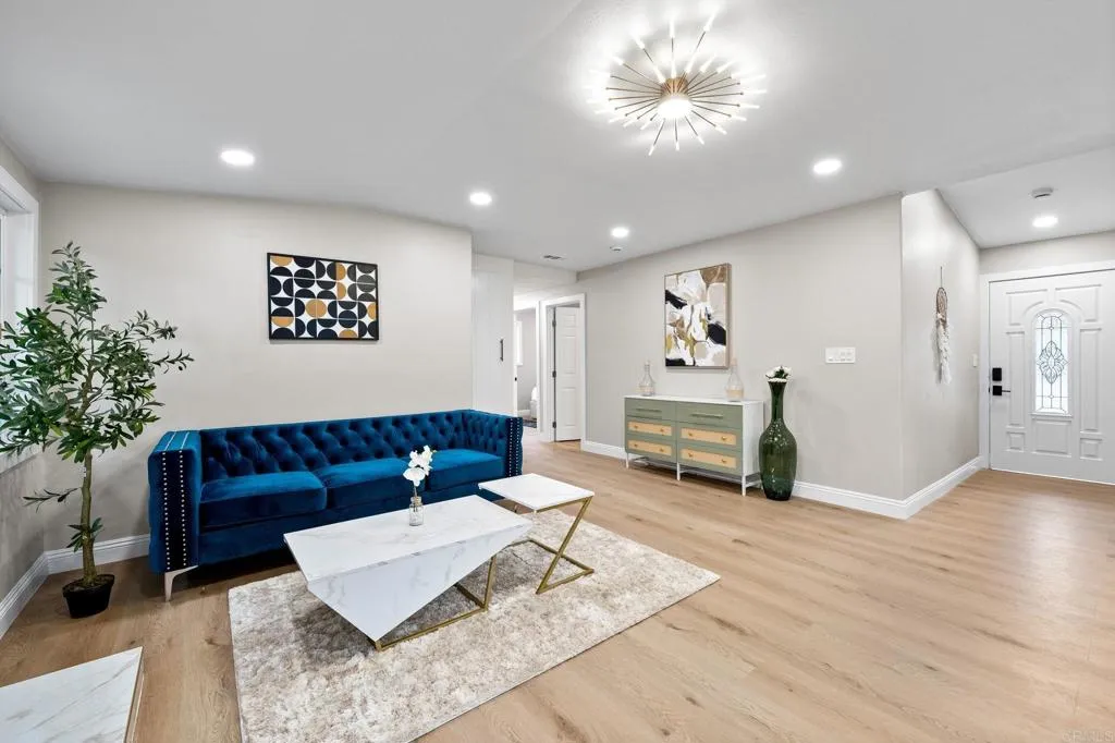 https://cdn.realtyfeed.com/cdn/127/306537733/cad39bc6a3fce366572e3715de8eb3a7.webp