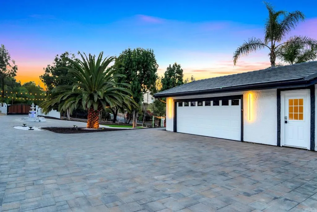 https://cdn.realtyfeed.com/cdn/127/306537734/442f6e2055b74b08521730f3ea4e205b.webp