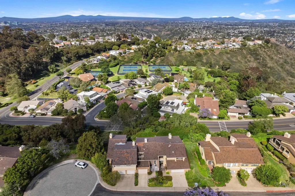 https://cdn.realtyfeed.com/cdn/127/306537769/a58c2d59a6b0f8f16a2e01f6ce29d74d.webp